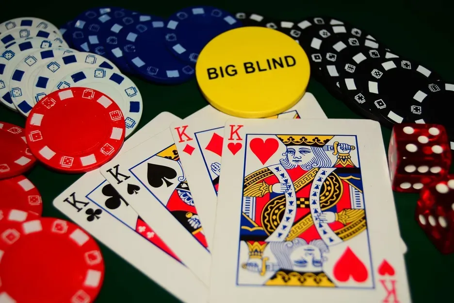 Khám phá game đánh bài solo với bạn bè cực hấp dẫn trên điện thoại